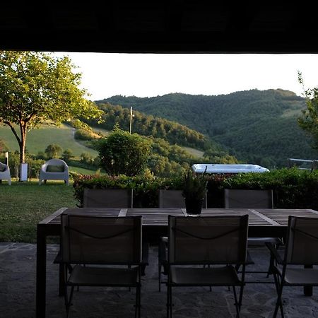 Casa Vacanze Colonnata Gubbio Bagian luar foto