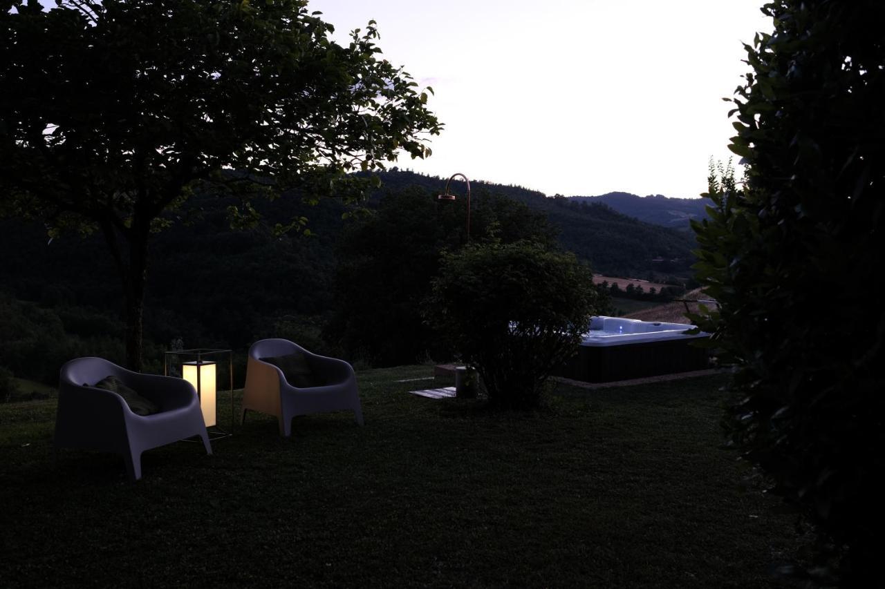 Casa Vacanze Colonnata Gubbio Bagian luar foto