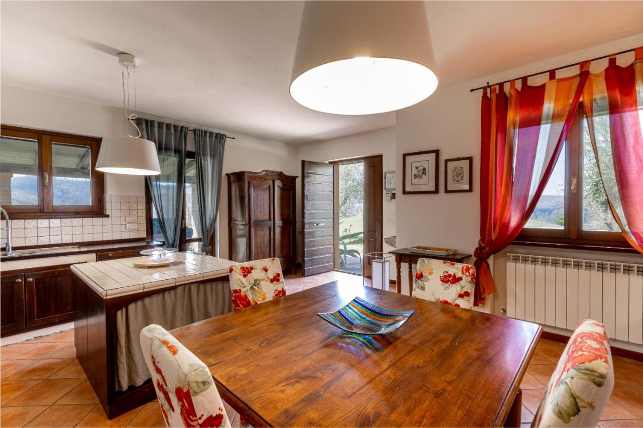 Casa Vacanze Colonnata Gubbio Bagian luar foto